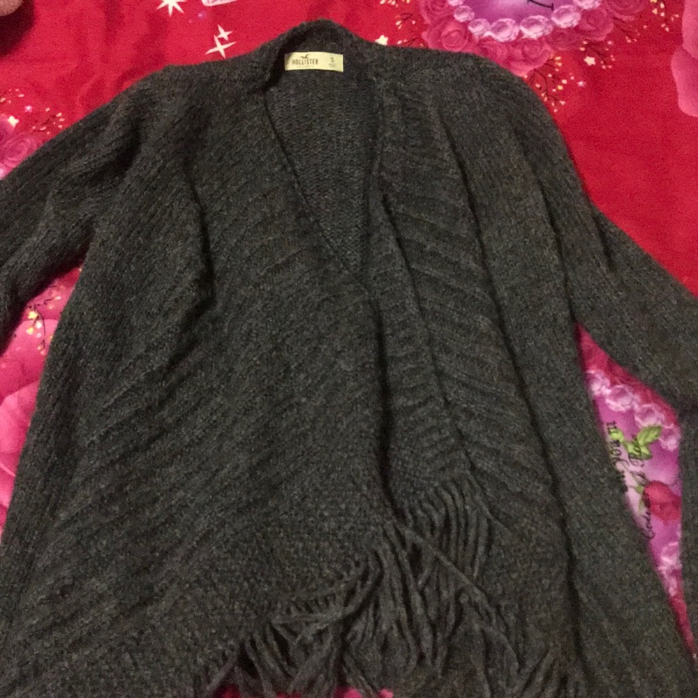 Hollister sweater